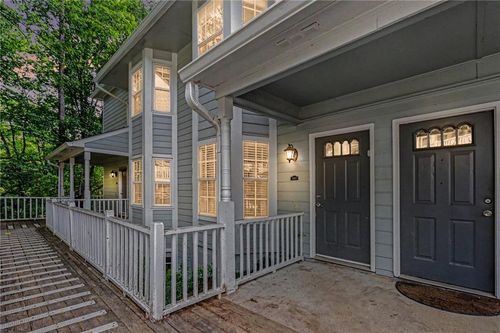 203-3960 Riverlook Pkwy Se, Marietta, GA, 30067-4517 | Card Image