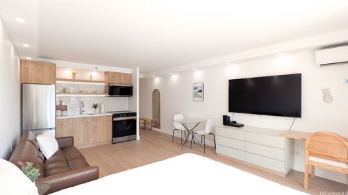 apt-508-364 Seaside Ave, Honolulu, HI, 96815-2503 | Card Image