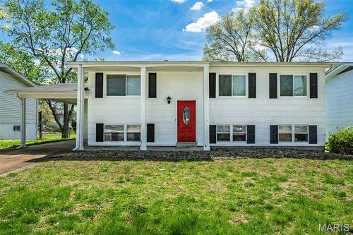 28 James Court, Ballwin, MO, 63021 | Card Image