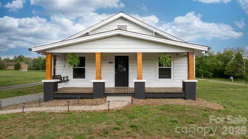 3941 Springs Rd, Conover, NC, 28613-6709 | Card Image