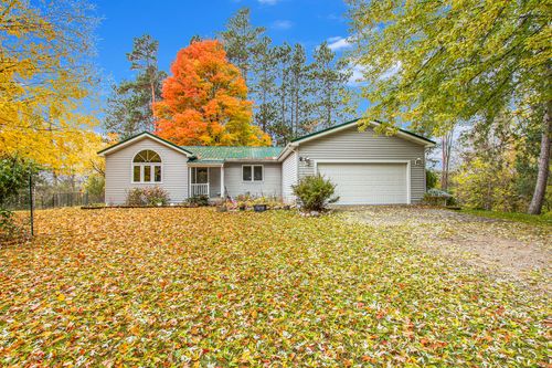 211 Cedar St, Evart, MI, 49631-9300 | Card Image