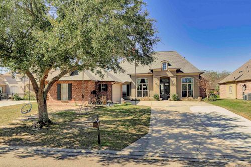 12351 Oak Brook Dr, Geismar, LA, 70734-3178 | Card Image