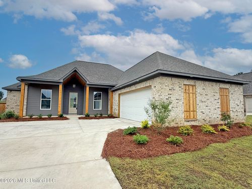 322 Tremont Dr, Florence, MS, 39073-1219 | Card Image