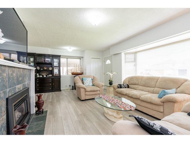 5233 Westminster Ave, House other with 3 bedrooms, 2 bathrooms and 5 parking in Delta BC | Image 5