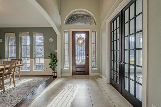 20210 Mariposa Blue Ln, House other with 6 bedrooms, 4 bathrooms and 3 parking in Cypress TX | Image 5