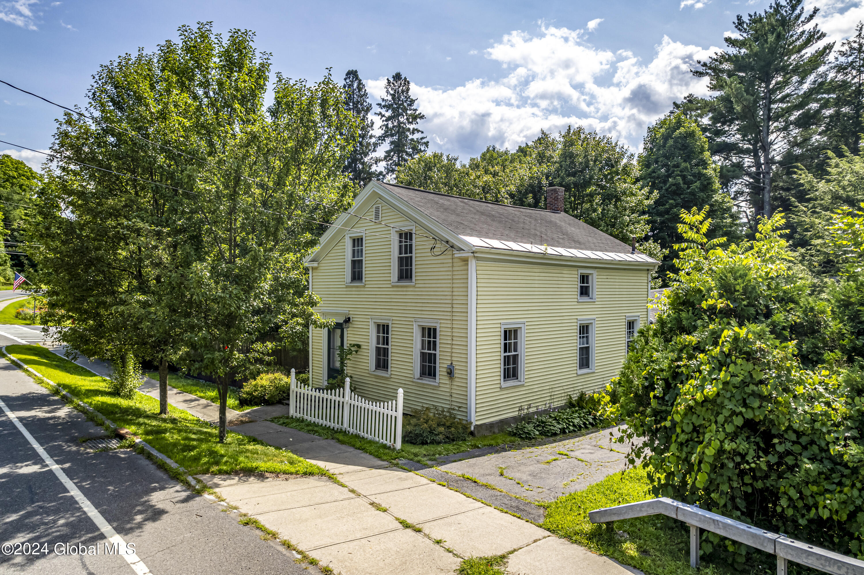 Main St, Salem, NY 12865