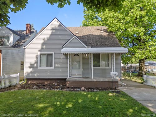5378 Weddell St, Dearborn Heights, MI, 48125-3058 | Card Image