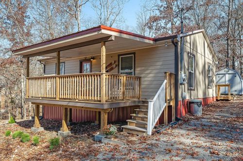 270 Neil Dr, Smithville, TN, 37166-8401 | Card Image