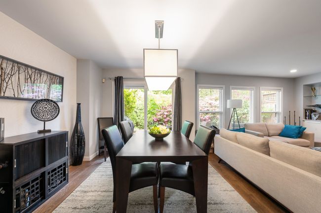 1452 Stevens St, Townhouse with 3 bedrooms, 3 bathrooms and 5 parking in White Rock BC | Image 17