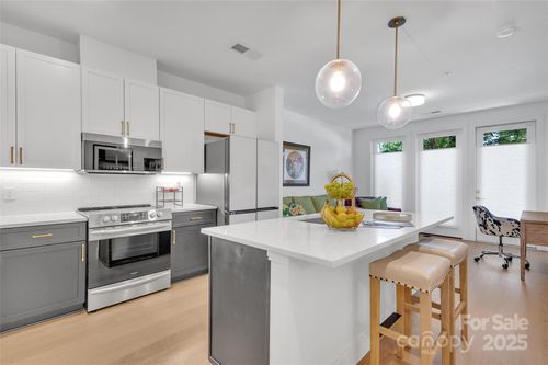 apt-101-3000 South Blvd, Charlotte, NC, 28209-1867 | Card Image