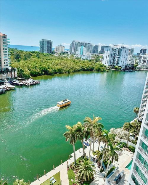 826-2670 E Sunrise Blvd, Fort Lauderdale, FL, 33304-3206 | Card Image