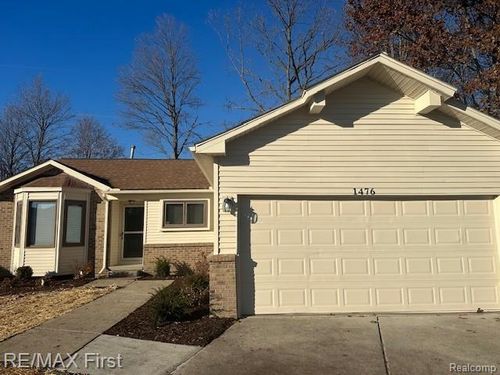 1476 Fairfax Dr, Canton, MI, 48188-1162 | Card Image