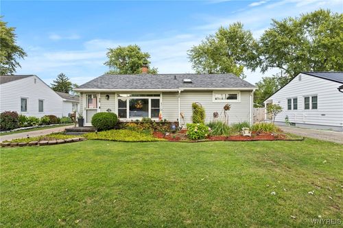 38 Pearce Dr, Amherst, NY, 14226-4932 | Card Image