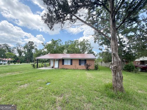 5 Lakeside Dr, Hazlehurst, GA, 31539-6533 | Card Image