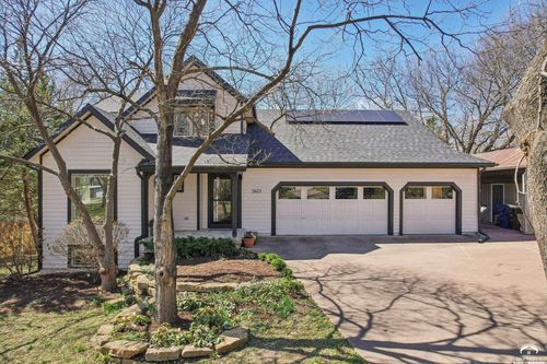 2623 Alabama St, Lawrence, KS, 66046-4558 | Card Image