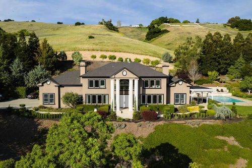 9540 Via Del Oro, Gilroy, CA, 95020-9007 | Card Image