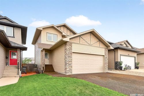 19 Everton Cres, Moose Jaw, SK, S6K0A1 | Card Image