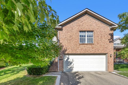 2248 Valencia Dr, Lexington, KY, 40513 | Card Image