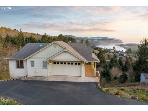 7415 Summit Rd, Pacific City, OR, 97135-9102 | Card Image