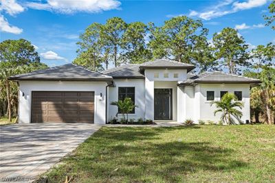 883 2nd Street Ne, House other with 3 bedrooms, 2 bathrooms and null parking in Naples FL | Image 2