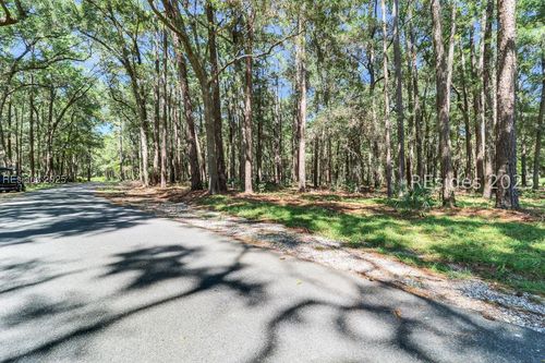 2 Volunteers Rdg, Daufuskie Island, SC, 29915-9303 | Card Image