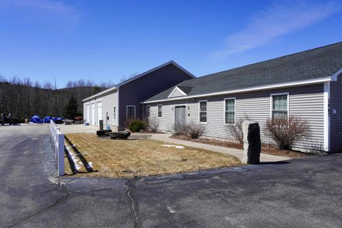 1667 White Mountain Hwy, Sanbornville, NH, 03872-4422 | Card Image