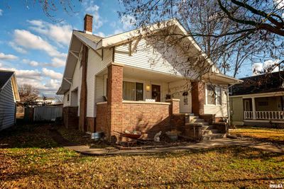 906 S Granger Street, House other with 5 bedrooms, 3 bathrooms and null parking in Harrisburg IL | Image 2