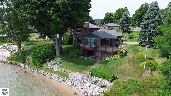 12305 3 Rd St, House other with 5 bedrooms, 4 bathrooms and null parking in Kewadin MI | Image 65