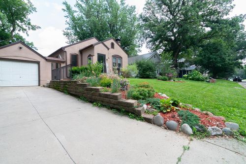 1848 Malvern St, Lauderdale, MN, 55113-5240 | Card Image