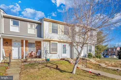 6813 Farmbrook Ct, FREDERICK, MD, 21703-8634 | Card Image