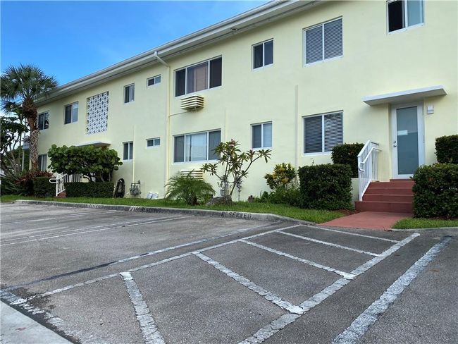 APT-10 - 9281 W Bay Harbor Dr, Condo with 1 bedrooms, 1 bathrooms and null parking in Bay Harbor Islands FL | Image 18
