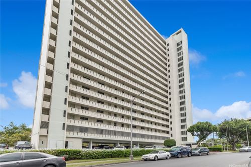 apt-806-1160 Ala Napunani St, Honolulu, HI, 96818-1609 | Card Image