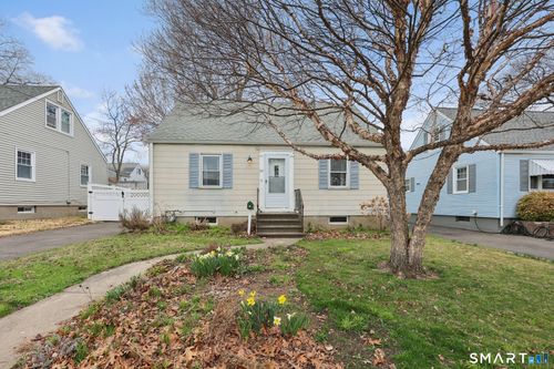 37 Granville Ave, Milford, CT, 06460-4904 | Card Image