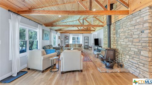 606 Deer Lake Cv, Wimberley, TX, 78676-5800 | Card Image
