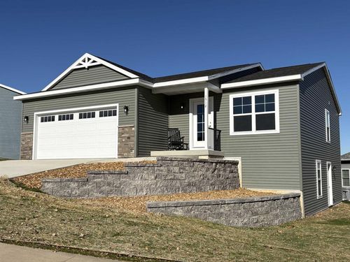 1512 Wedgewood Dr, Watertown, WI, 53098-3414 | Card Image