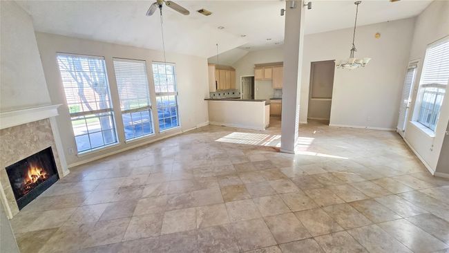 2939 Rosefield Dr, House other with 3 bedrooms, 2 bathrooms and 2 parking in Houston TX | Image 12