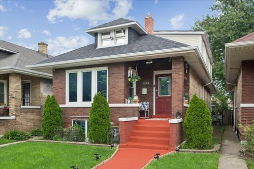 1444 Gunderson Ave, Berwyn, IL, 60402-1153 | Card Image