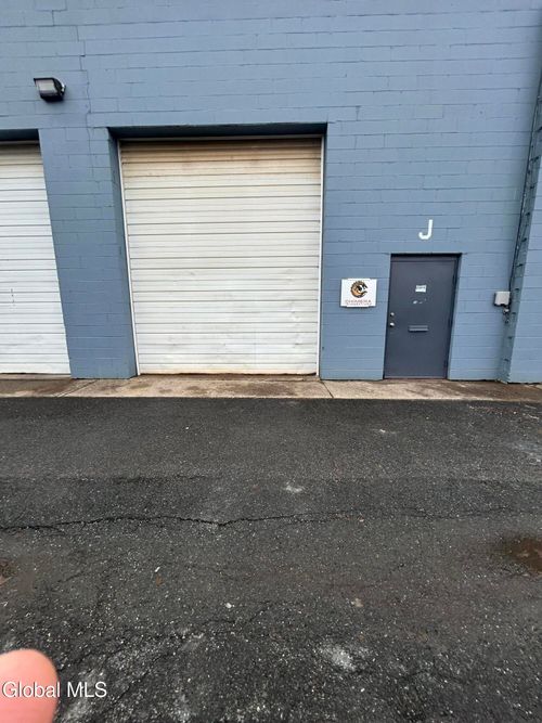 ste-j-4J Vatrano Rd, Albany, NY, 12205-3457 | Card Image