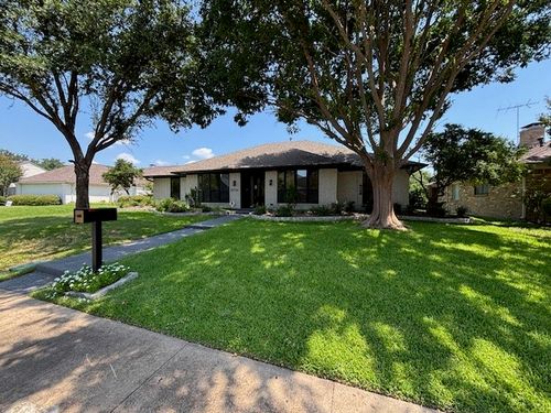 15926 Windy Meadow Dr, Dallas, TX, 75248-2919 | Card Image