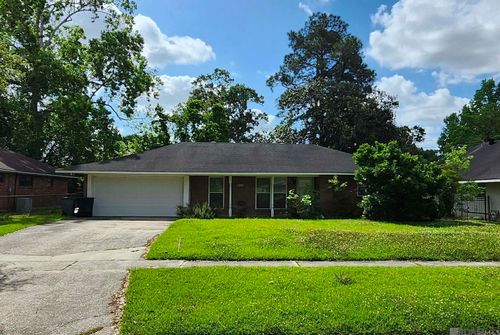8244 Harry Dr, Baton Rouge, LA, 70806-3009 | Card Image