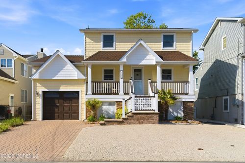 352 Silver Bay Rd, Toms River, NJ, 08753-2451 | Card Image