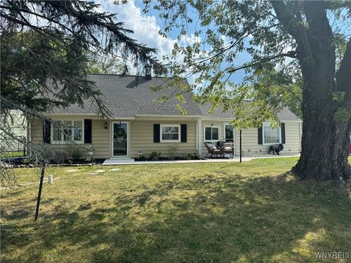 88 Elsie Ln, Grand Island, NY, 14072-2704 | Card Image
