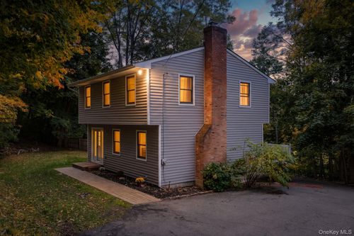 28 Wilson Pl, Cornwall, NY, 12518-2104 | Card Image