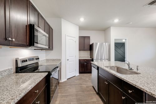 844 Nodding Nixie, Seguin, TX, 78155 | Card Image