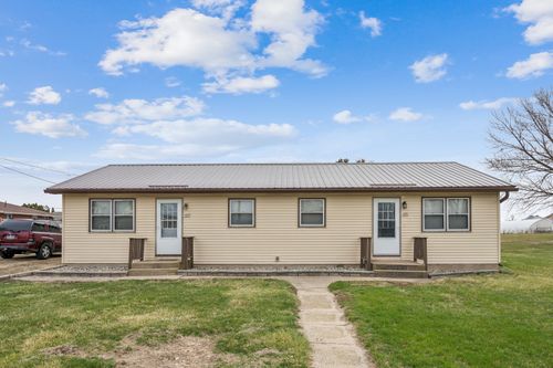 105 N Bennett St, Wheatland, IA, 52777-7708 | Card Image