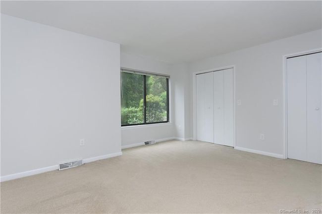 21 - 21 Hills Ln, Condo with 2 bedrooms, 2 bathrooms and null parking in Westport CT | Image 17