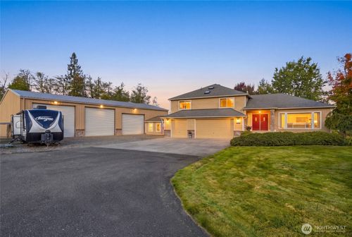 11731 108th St Ne, Lake Stevens, WA, 98258-8920 | Card Image