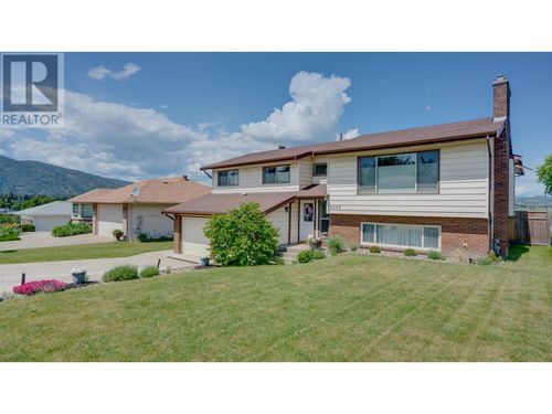 2640 Catherine Cres, Armstrong, BC, V4Y0B3 | Card Image