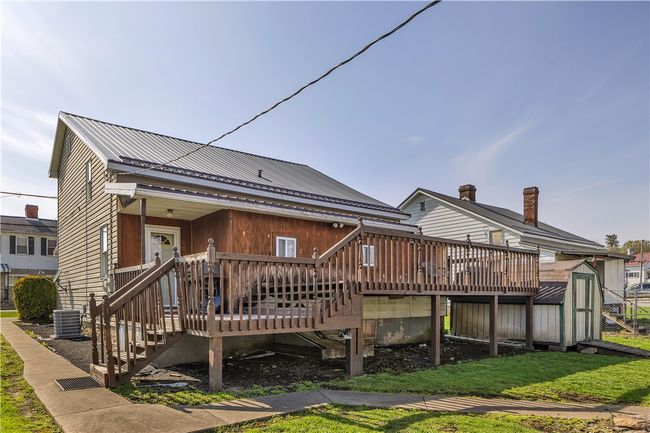 6808 Low St, House other with 3 bedrooms, 2 bathrooms and 3 parking in Mount Pleasant PA | Image 4