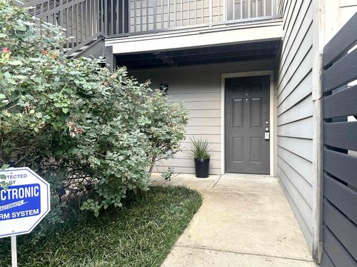 91-1826 Crossflower Cv, Germantown, TN, 38138-3129 | Card Image
